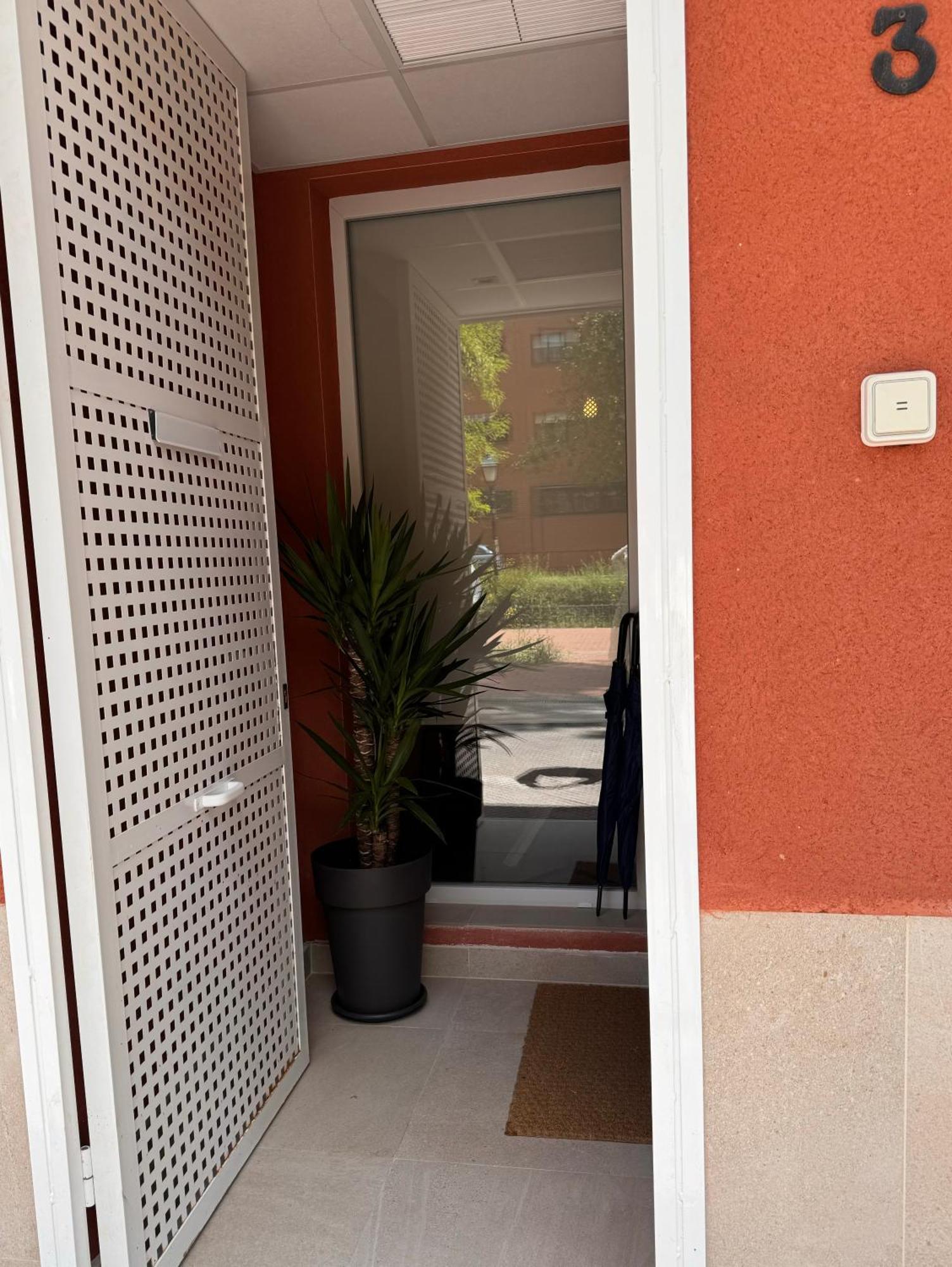Laan Los Pinos Alcala de Henares Luaran gambar